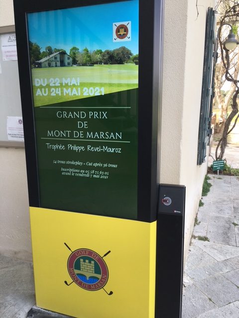 Installation de la borne d'affichage extérieure