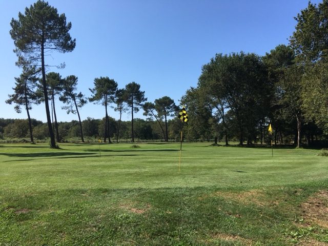 Venez vous entraîner au golf de Mont de Marsan